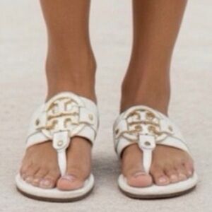 Tory Burch Amanda Flat Thongs  leather size 7 in grate shape With Box